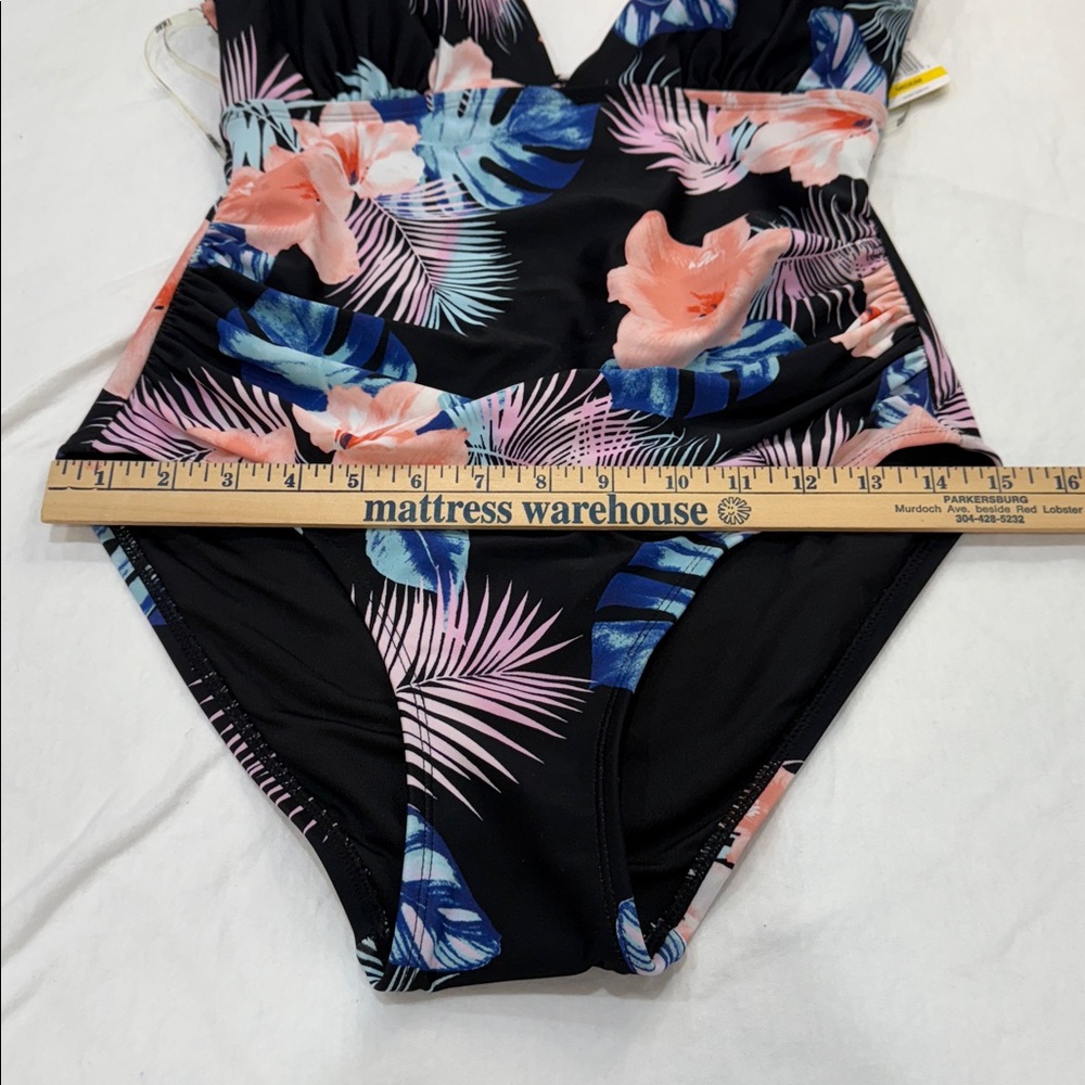 DKNY Ladies Swimsuit Halter Shirred Tropical floral Print a one Piece Size M NWT - Picture 10 of 12